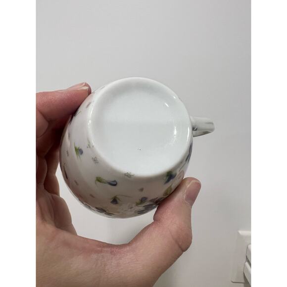 Vintage Tea cup & Saucer; Floral Violet Gold Rim - Picture 7 of 14